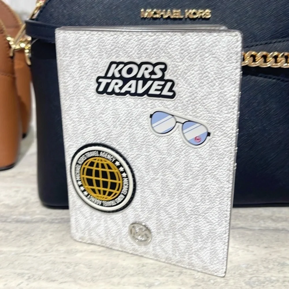 Michael Kors Jet Set Travel Md Embellished Signature Logo Passport Case Optic Wh